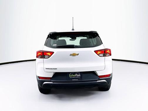 Summit White 2024 Chevrolet Trailblazer LS