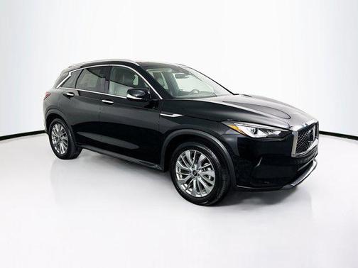 2024 INFINITI QX50 LUXE