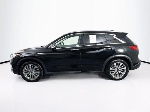 2024 INFINITI QX50 LUXE
