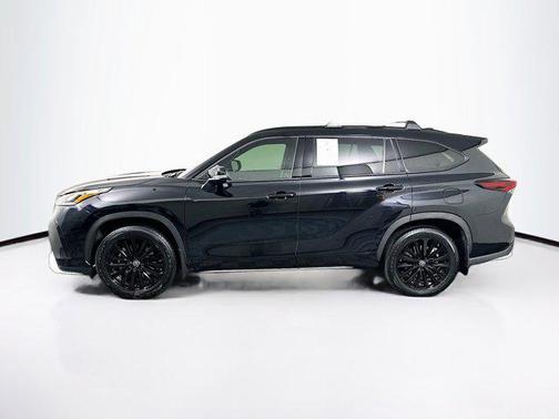 2025 Toyota Highlander XSE