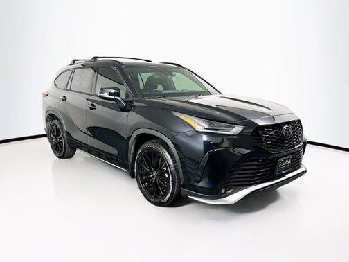 2025 Toyota Highlander XSE