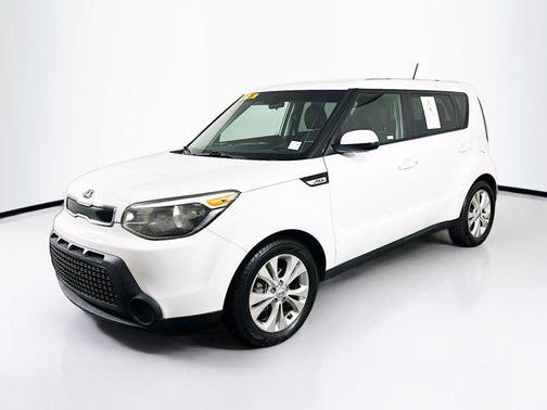 Clear White 2015 Kia Soul +