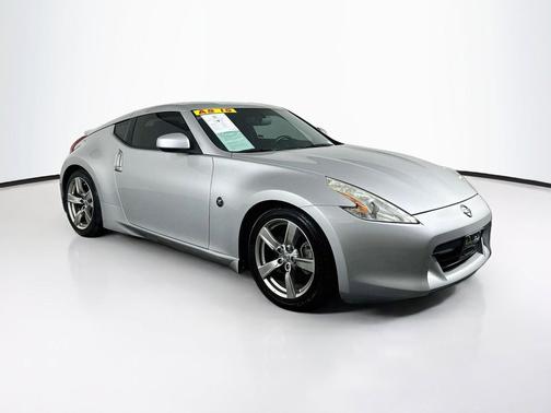 Brilliant Silver Metallic 2009 Nissan 370Z Touring