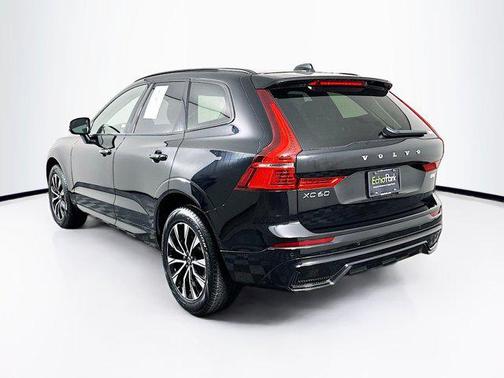 2025 Volvo XC60 Plus