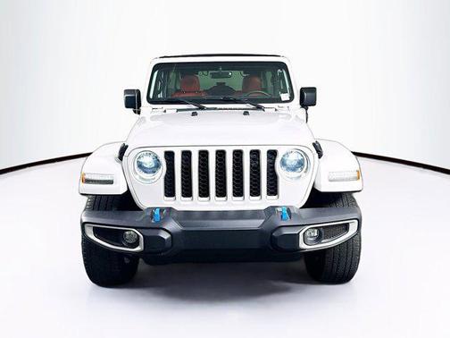 Bright White Clearcoat 2023 Jeep Wrangler 4xe Sahara