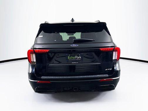 Agate Black Metallic 2025 Ford Explorer ST-Line