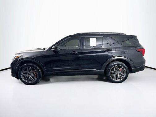 Agate Black Metallic 2025 Ford Explorer ST-Line