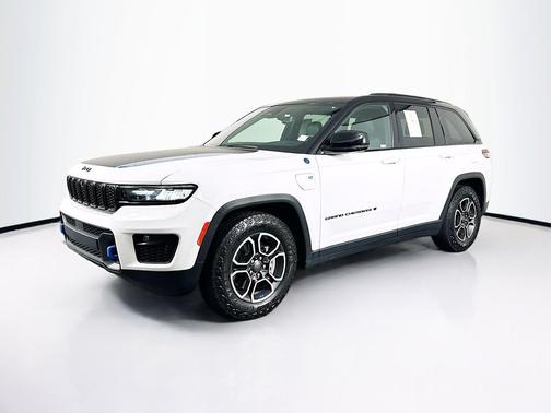 Bright White Clearcoat 2022 Jeep Grand Cherokee 4xe Trailhawk
