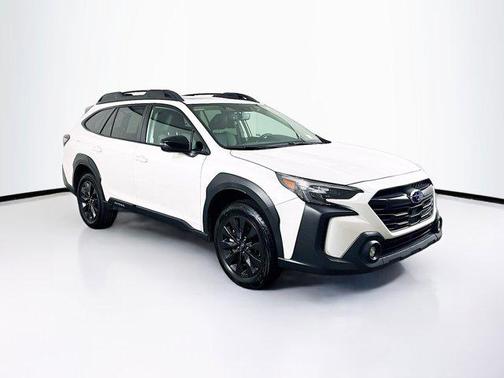 Crystal White Pearl 2025 Subaru Outback Onyx Edition