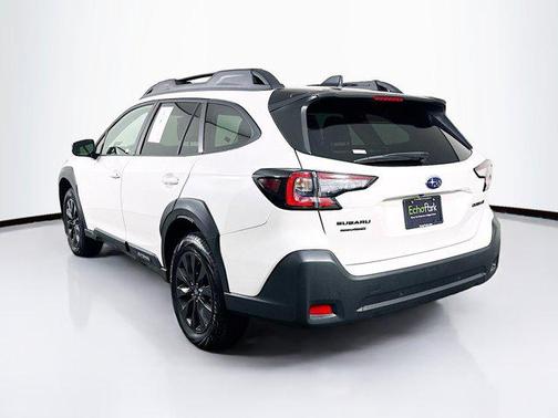 Crystal White Pearl 2025 Subaru Outback Onyx Edition