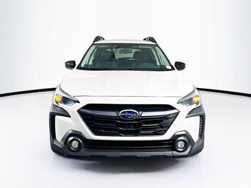 Crystal White Pearl 2025 Subaru Outback Premium