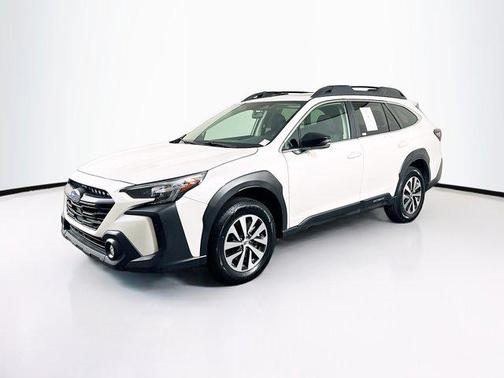 Crystal White Pearl 2025 Subaru Outback Premium