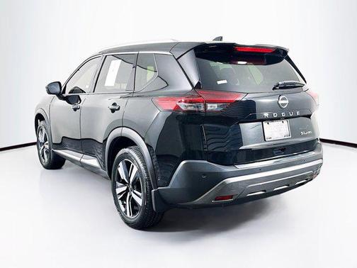 Super Black 2023 Nissan Rogue SL