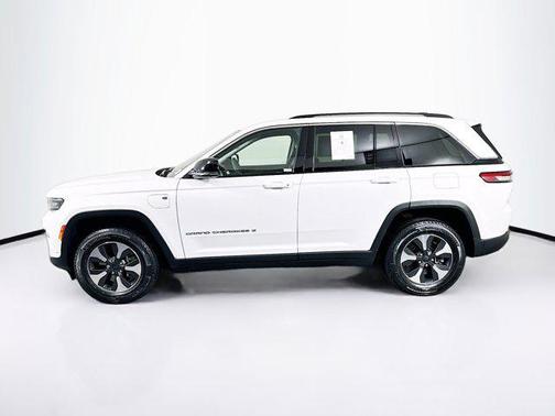 Bright White Clearcoat 2022 Jeep Grand Cherokee 4xe Base