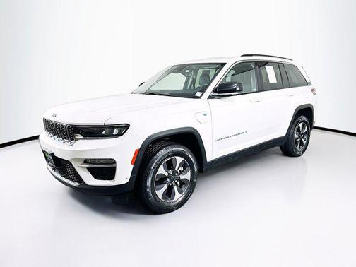 Bright White Clearcoat 2022 Jeep Grand Cherokee 4xe Base