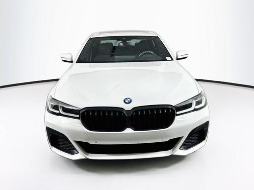 Alpine White 2023 BMW 530 i