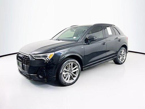 2022 Audi Q3 45 S line Premium Plus