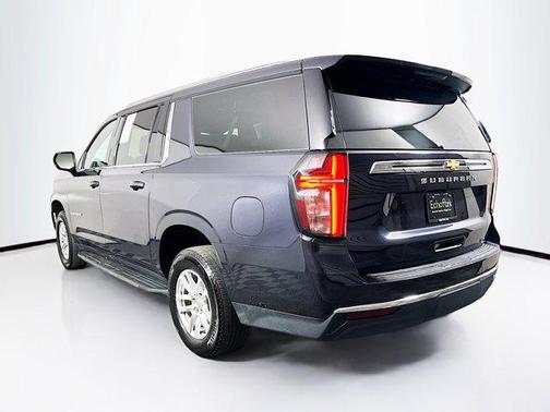2024 Chevrolet Suburban LT