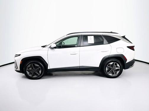 Serenity White Pearl 2025 Hyundai TUCSON SEL