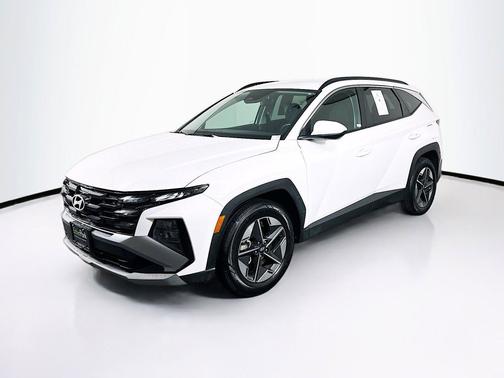 Serenity White Pearl 2025 Hyundai TUCSON SEL