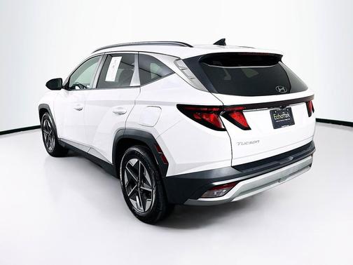 Serenity White Pearl 2025 Hyundai TUCSON SEL