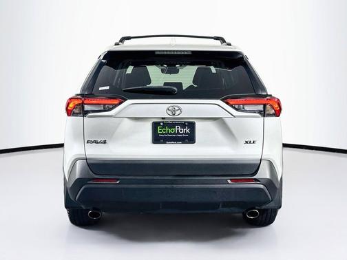 Wind Chill Pearl 2023 Toyota RAV4 XLE Premium