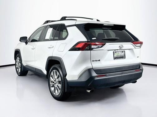 Wind Chill Pearl 2023 Toyota RAV4 XLE Premium