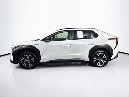 Wind Chill Pearl 2024 Toyota bZ4X XLE