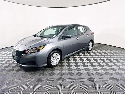 Gun Metallic 2024 Nissan Leaf S