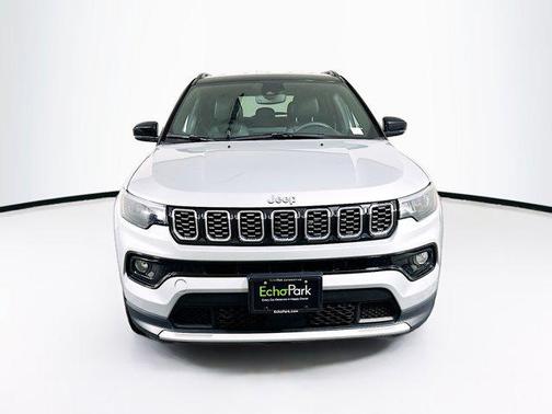 Silver Zynith Metallic Clearcoat 2025 Jeep Compass Limited