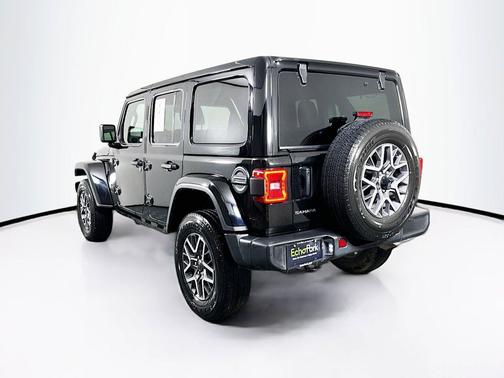 Black Clearcoat 2025 Jeep Wrangler Sahara