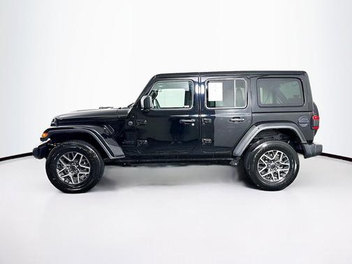 Black Clearcoat 2025 Jeep Wrangler Sahara