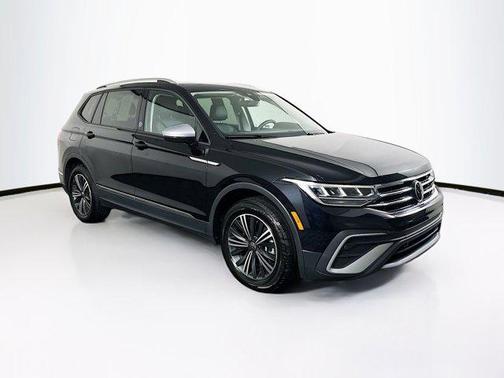 2024 Volkswagen Tiguan 2.0T Wolfsburg Edition