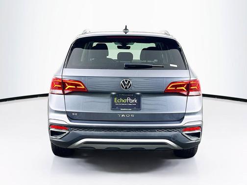 Gray 2024 Volkswagen Taos SE