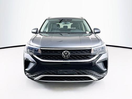 Gray 2024 Volkswagen Taos SE
