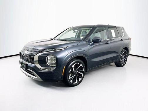 Graphite Gray 2024 Mitsubishi Outlander SE