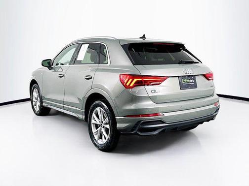 2023 Audi Q3 S line Premium