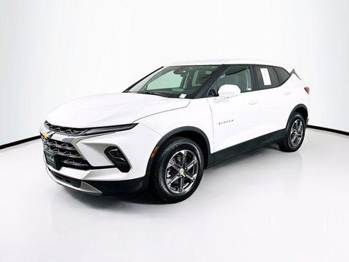 Summit White 2025 Chevrolet Blazer 2LT