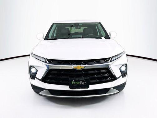 Summit White 2025 Chevrolet Blazer 2LT