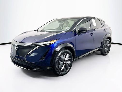 Deep Ocean Blue Pearl/Black Diamond Pearl 2023 Nissan ARIYA ENGAGE