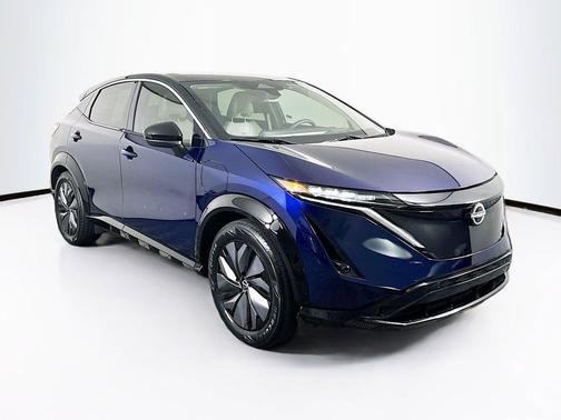 Deep Ocean Blue Pearl/Black Diamond Pearl 2023 Nissan ARIYA ENGAGE