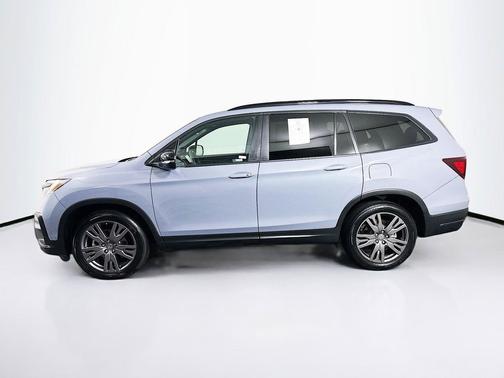 Sonic Gray Pearl 2022 Honda Pilot 2WD Sport