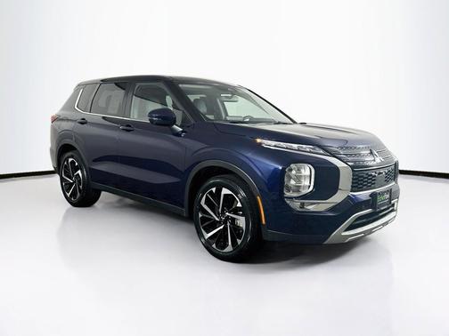 Blue 2024 Mitsubishi Outlander SE S-AWC