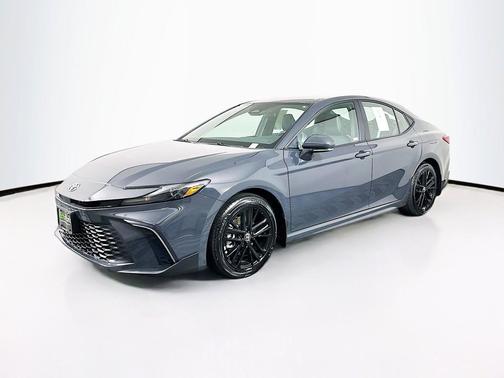Underground 2026 Toyota Camry SE
