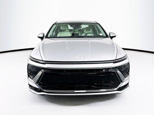 Aero Silver 2025 Hyundai SONATA SEL