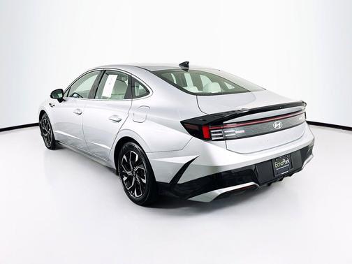 Aero Silver 2025 Hyundai SONATA SEL