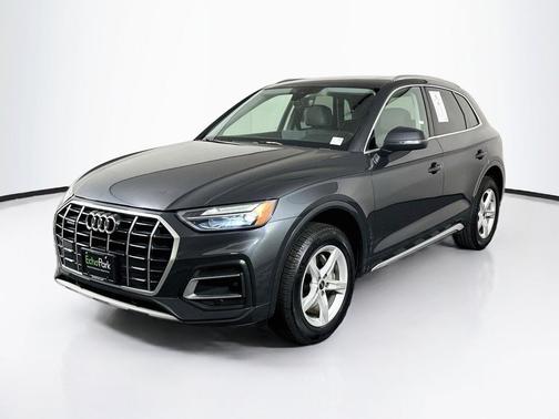 Manhattan Gray Metallic 2023 Audi Q5 40 Premium