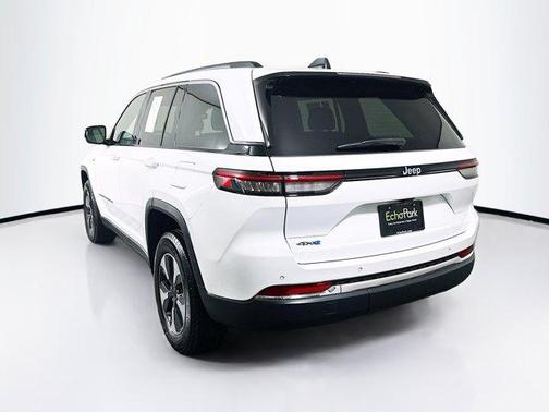 2022 Jeep Grand Cherokee 4xe Base