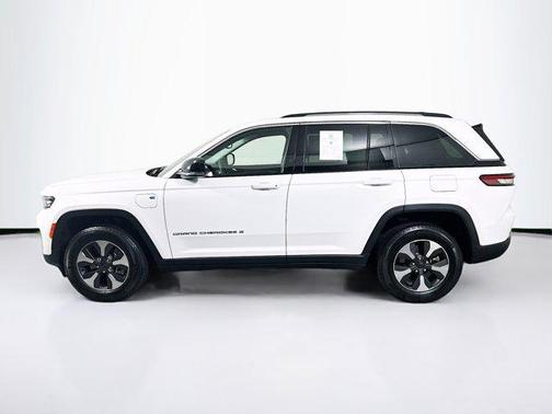 2022 Jeep Grand Cherokee 4xe Base