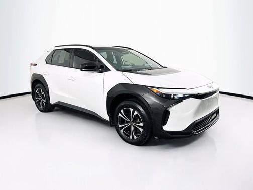 Wind Chill Pearl 2024 Toyota bZ4X XLE